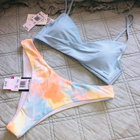 Roxy Other - Roxy bikini (top M. Bottom L)